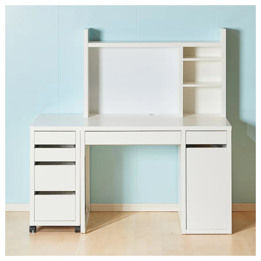 White desk blue background
